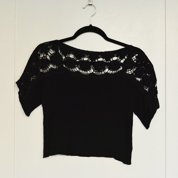 3/$30 - Urban Outfitters Black Lace Crop Top - Picture 2 of 5